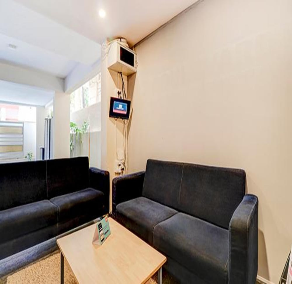 Фото Fabhotel Bsr Inn