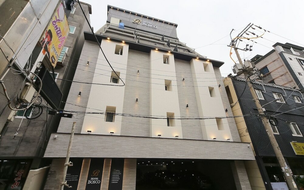 Фото Busan Daeyeondong Z