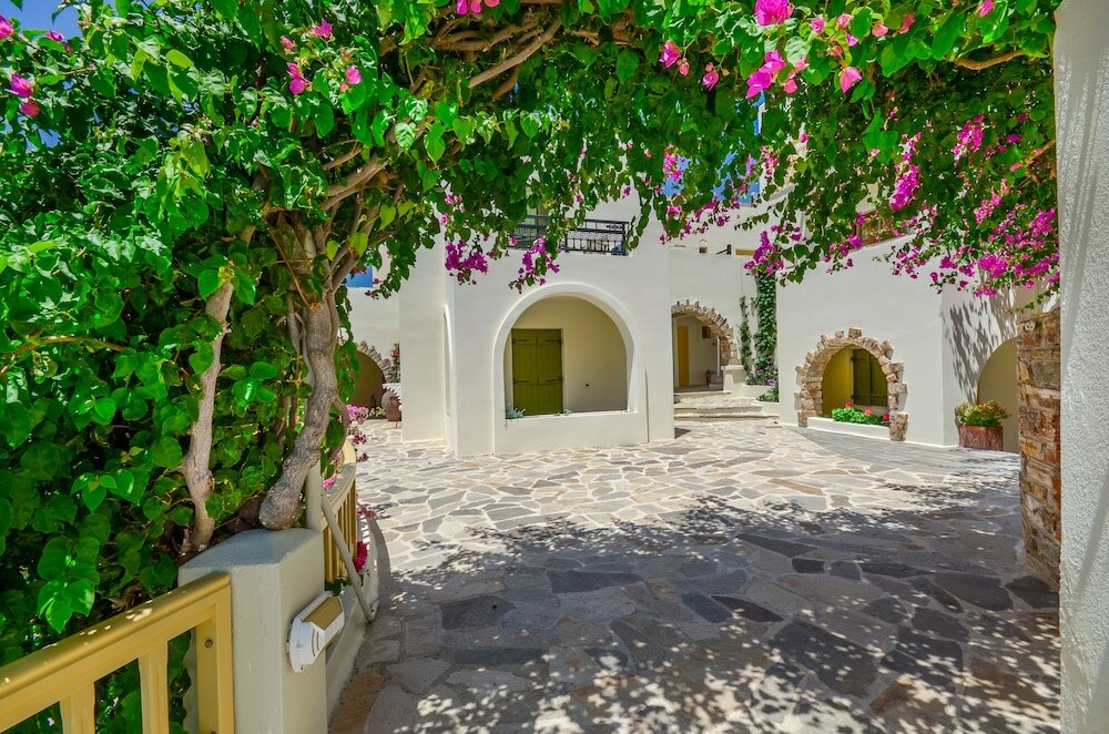 Фото Proteas Hotel & Suites