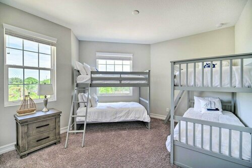 Гостиница Upscale Florida Townhome - 1/2 Mi to Beach!