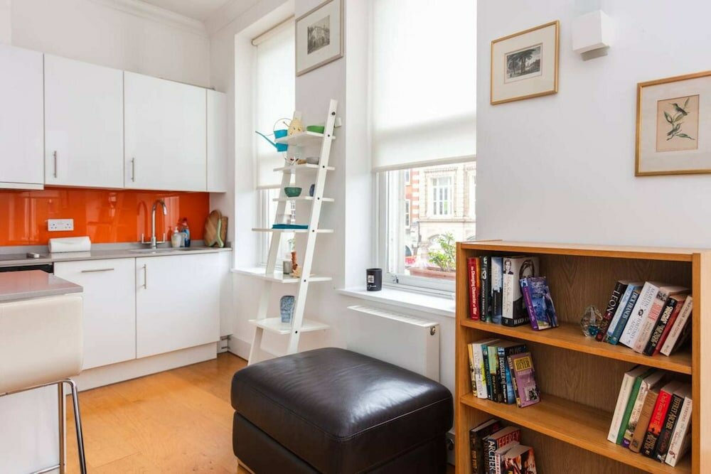 Фото Homely 1 Bedroom Apartment in the Heart of Vibrant Camden