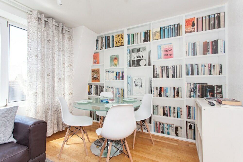 Фото Oxford Street & Soho Modern 2 Bed Apt