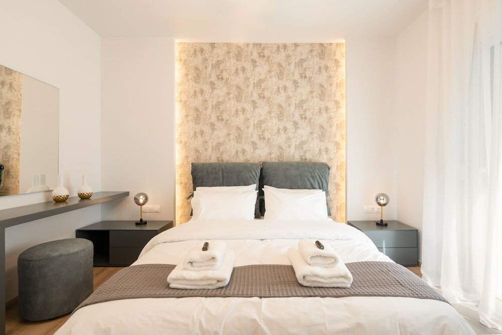 Фото Seven Hills, Boutique Apartments