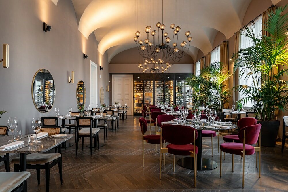 Фото Botaniq Castle of Tura