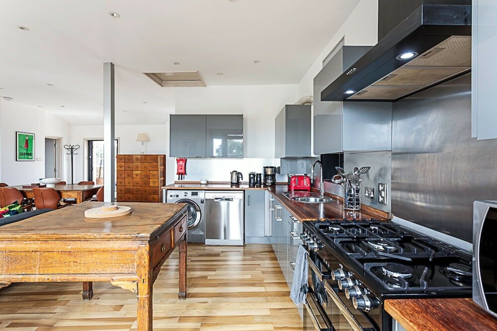 Фото Contemporary Open Plan Penthouse