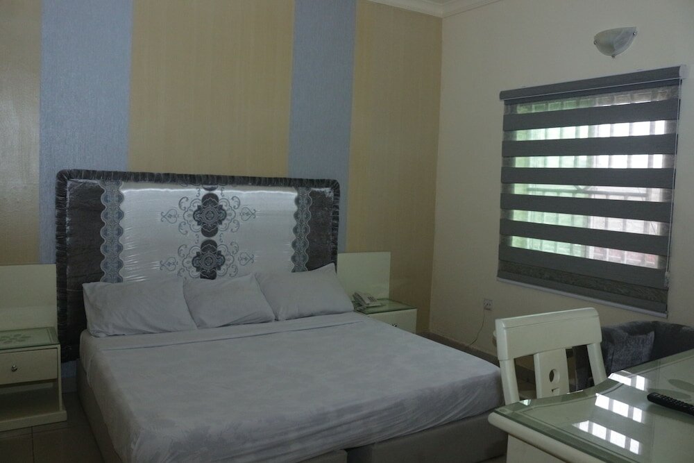 Фото The Coral Reef Hotel