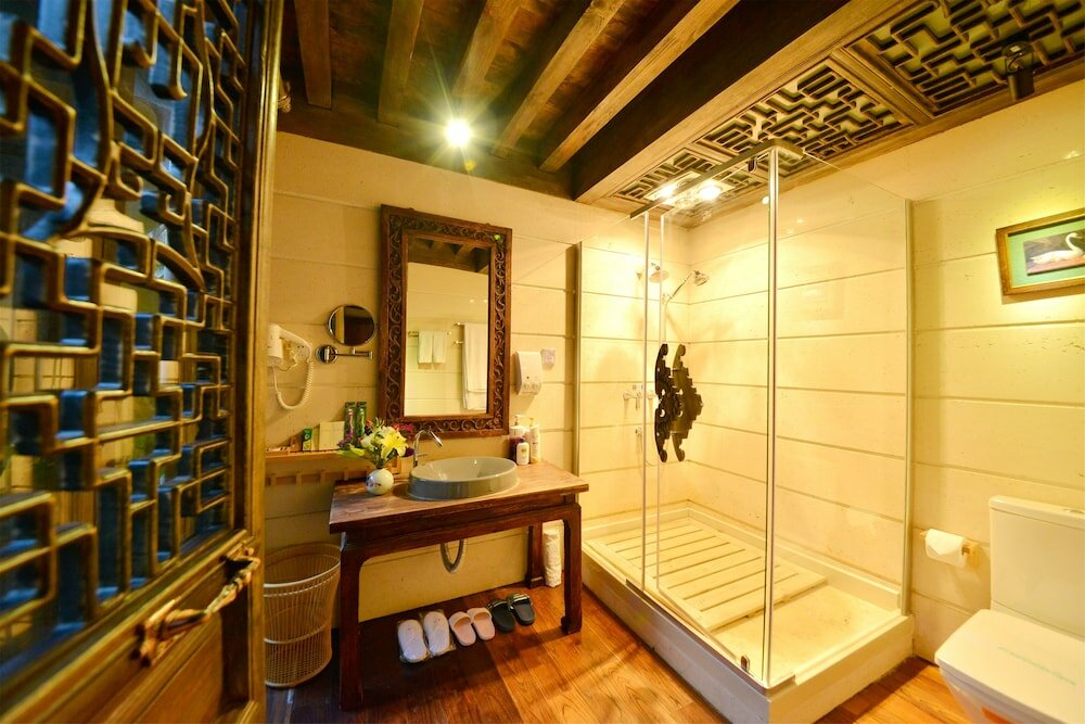 Фото Lijiang Shuhe Youyiju Private Club