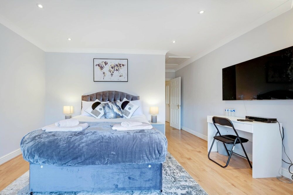 Фото Modern Bright Spacious 2 bed Barnet Apt