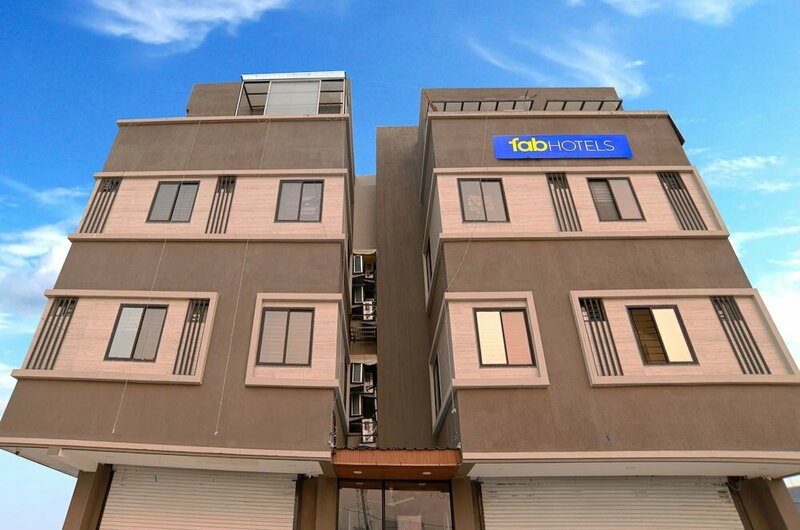 Гостиница Fabhotel Dev'S Inn
