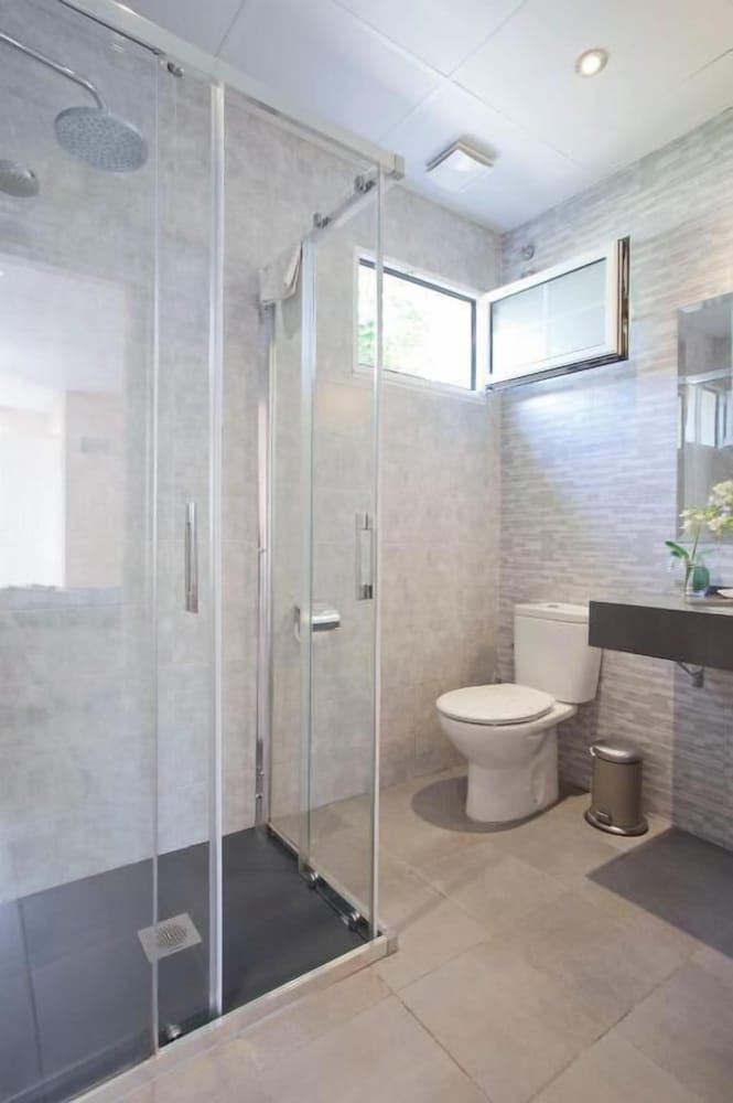 Фото Hotel Alvaro