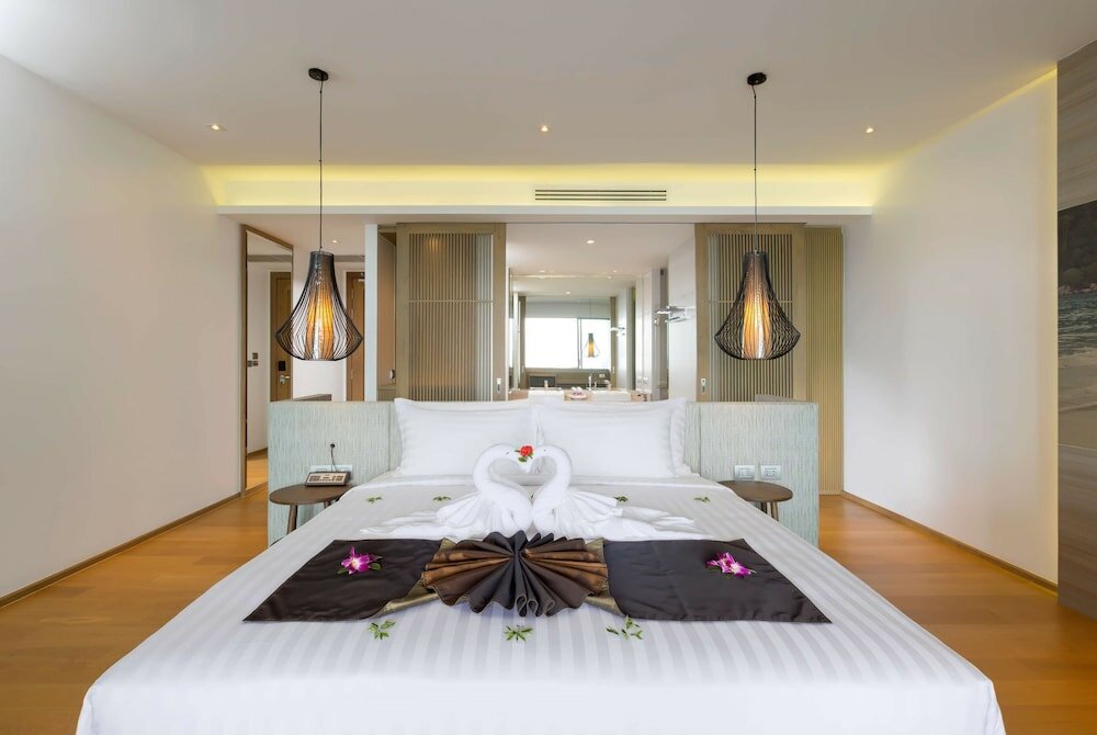 Фото Wyndham Grand Phuket Kalim Bay
