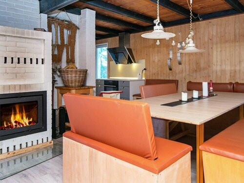 Гостиница Tranquil Holiday Home in Glesborg with Hot Tub & Sauna