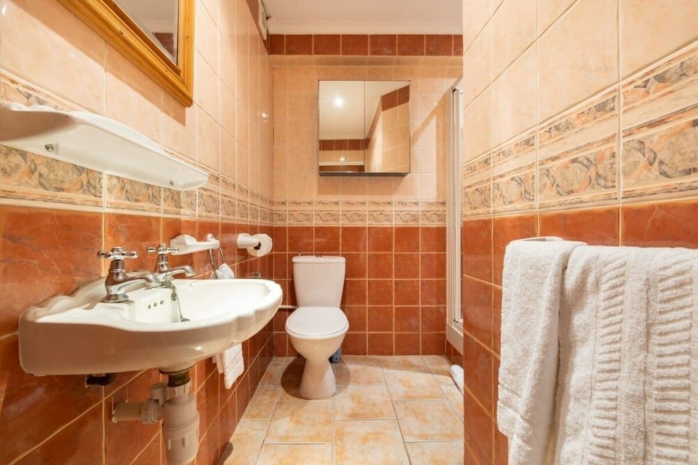 Фото The Mill Hill Wonder - Inviting 3bdr House With Garden