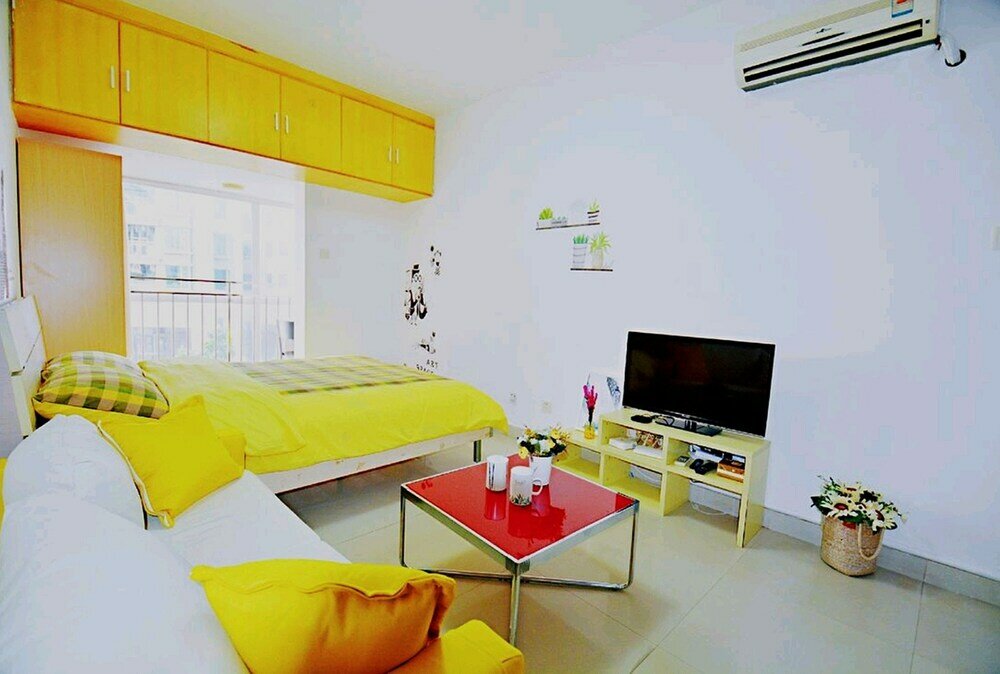 Фото Avatar Young Lion Large Queen Bed & High Rise View