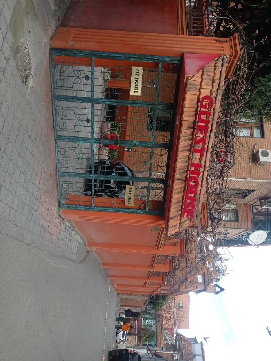 Фото отеля 2