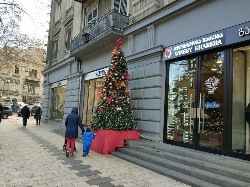 Алкогольные напитки Хареба, Тбилиси, фото