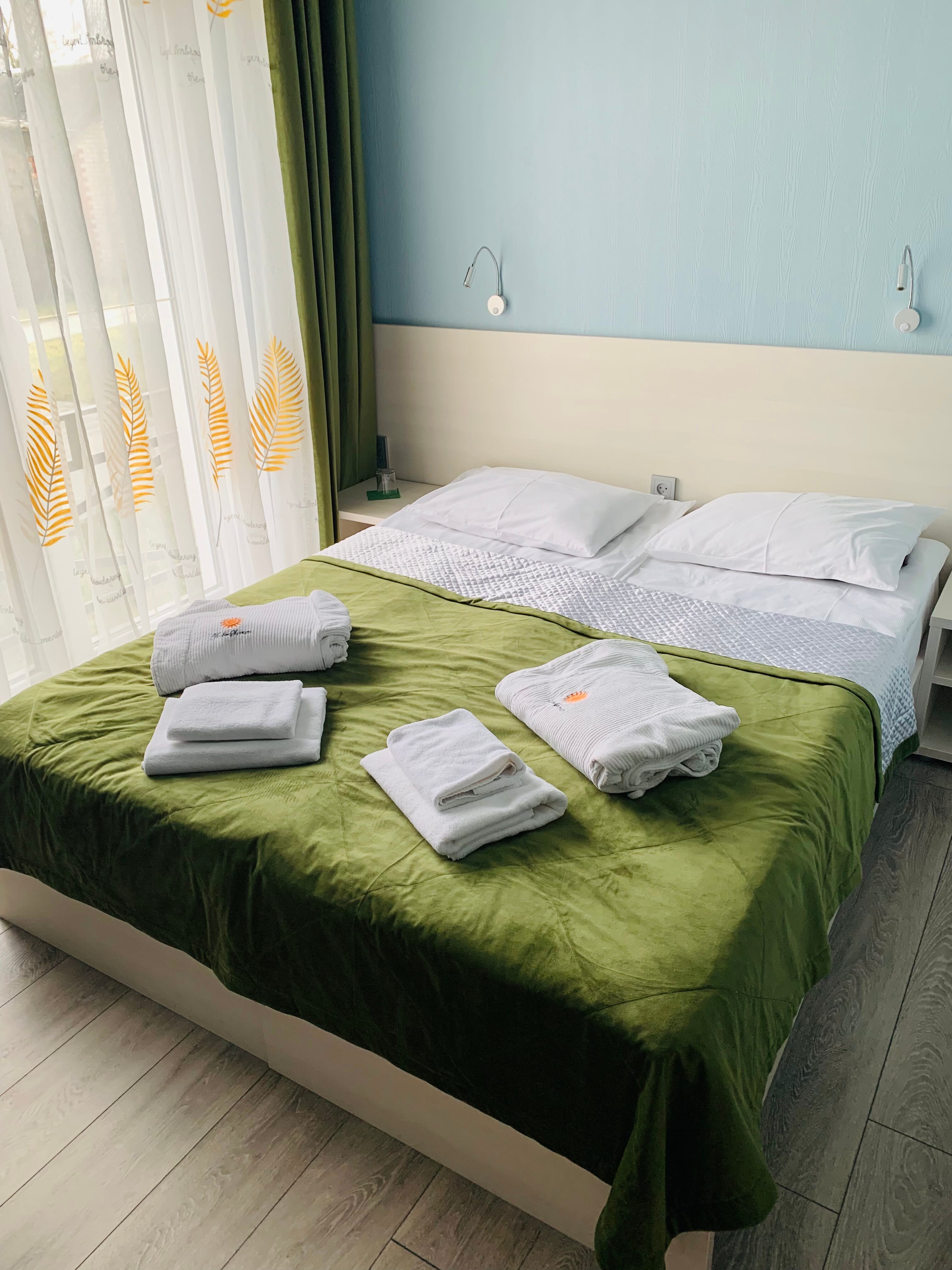 Фото Амбер-Сакрум