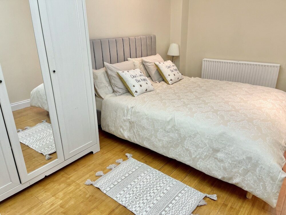 Фото Waterloo Luxury Apartment