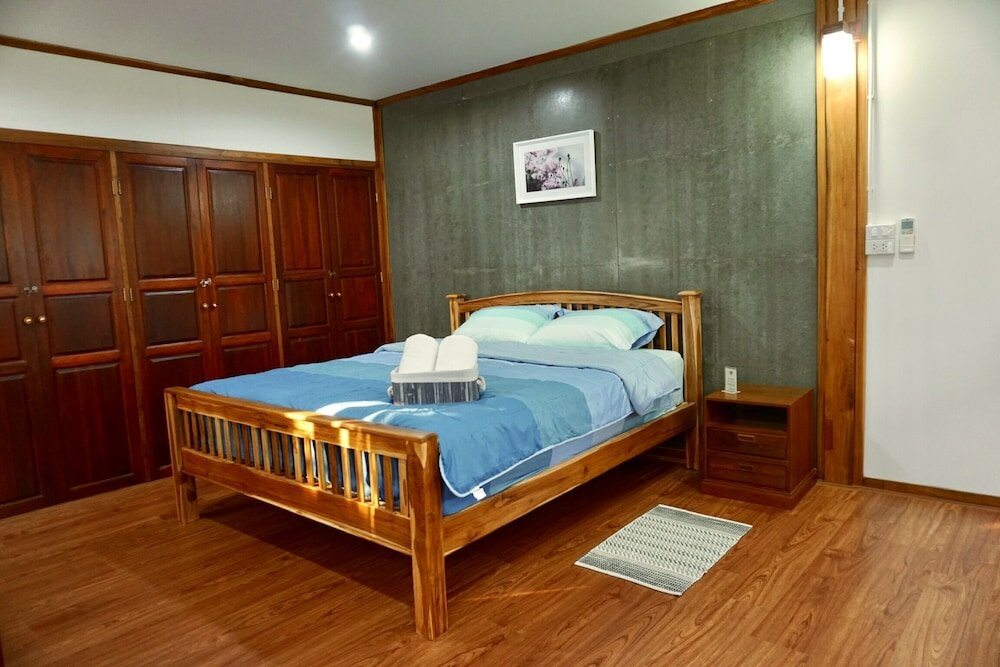 Фото Tha Ma-O Bouteak Homestay