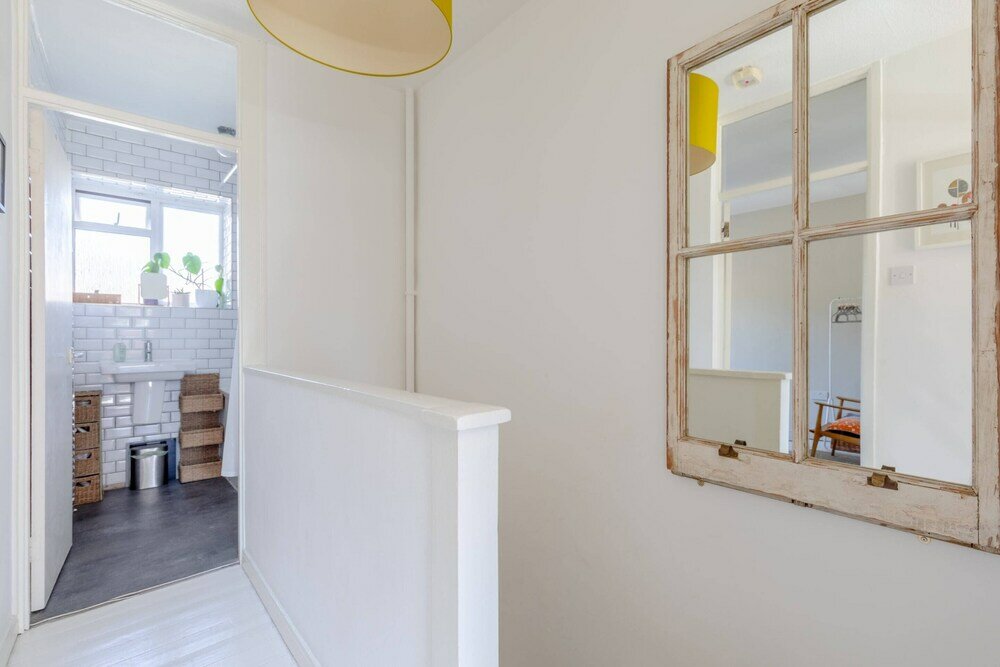 Фото Lovely 2bd House With Garden - Islington