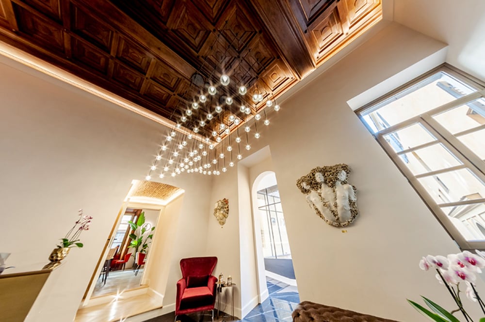 Фото Martius Private Suites Hotel