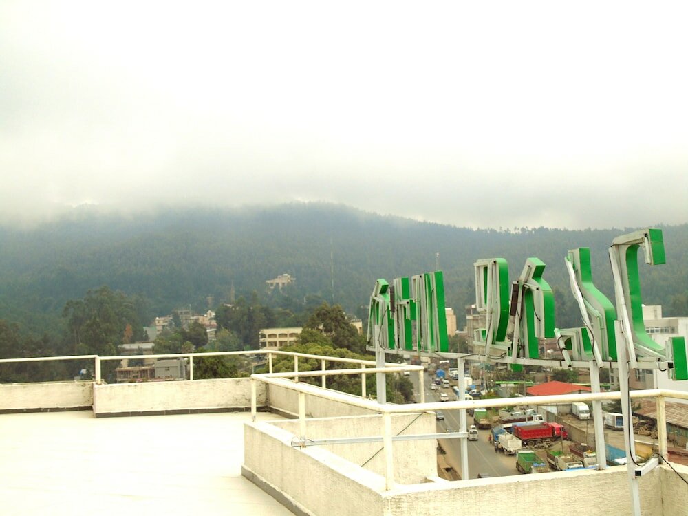 Фото Garalay Hotel