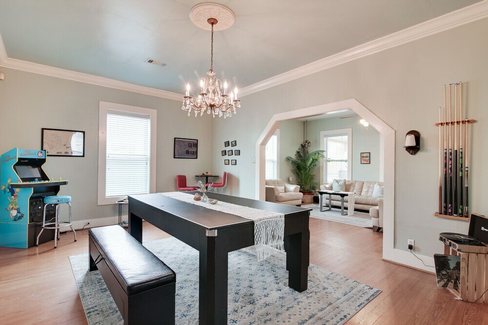 Фото A Bended Oak Bungalow