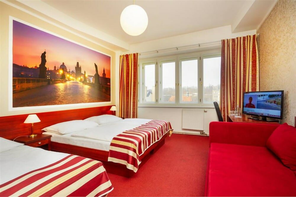 Фото Metropolitan Old Town Hotel - Czech Leading Hotels