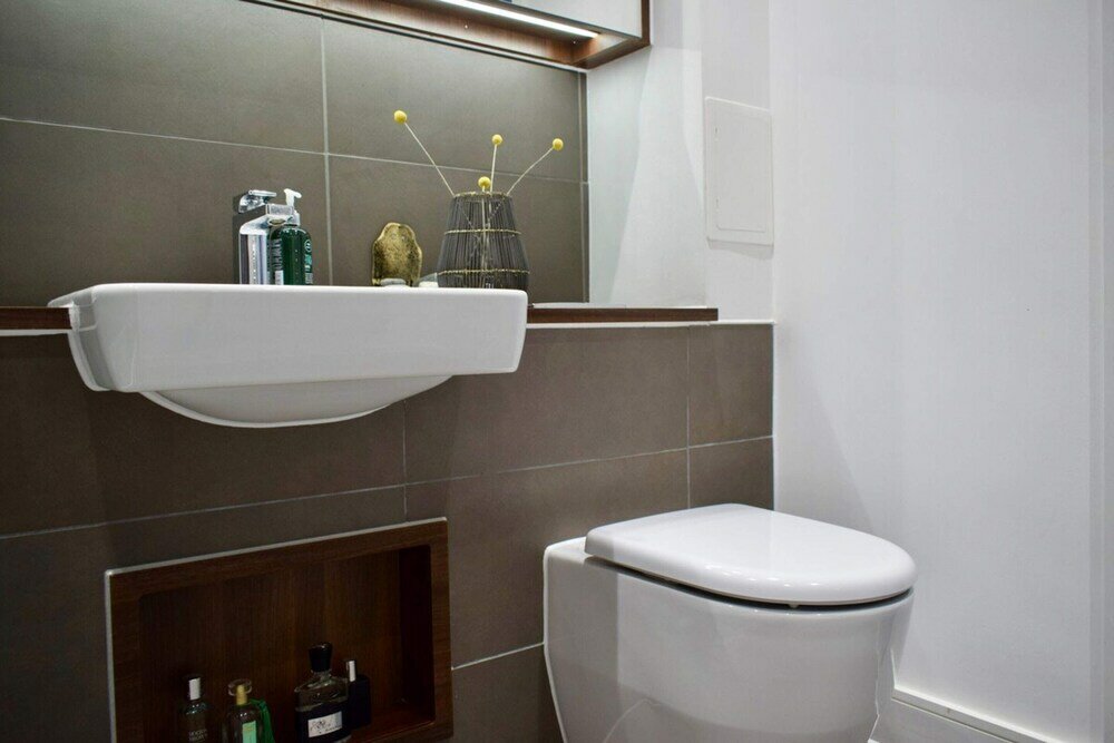 Фото Contemporary 1 Bedroom Flat With Stunning London View