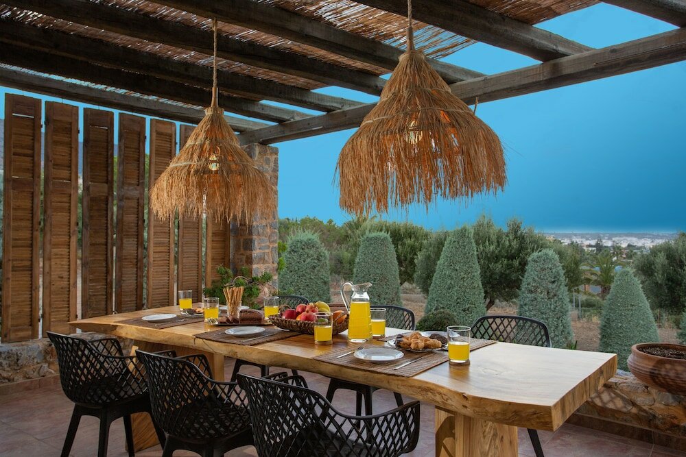 Фото Luxury Villa Golden Crest with pool