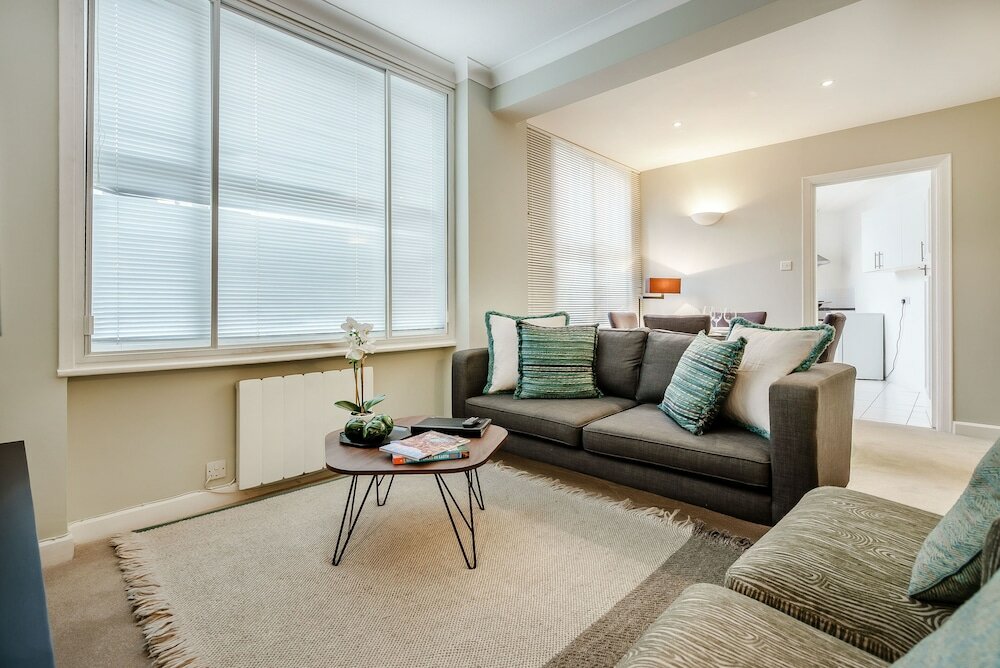 Фото Hill Street Mayfair Apartments