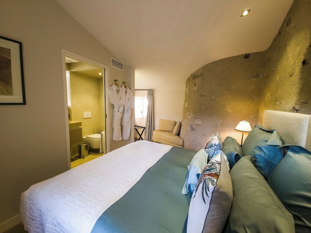 Фото Hôtel Le Yaca Saint-Tropez