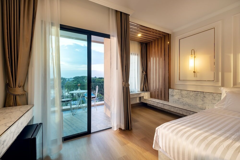 Фото Nine River Hotel