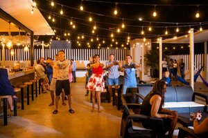 Хостел Nomads Party Hostel