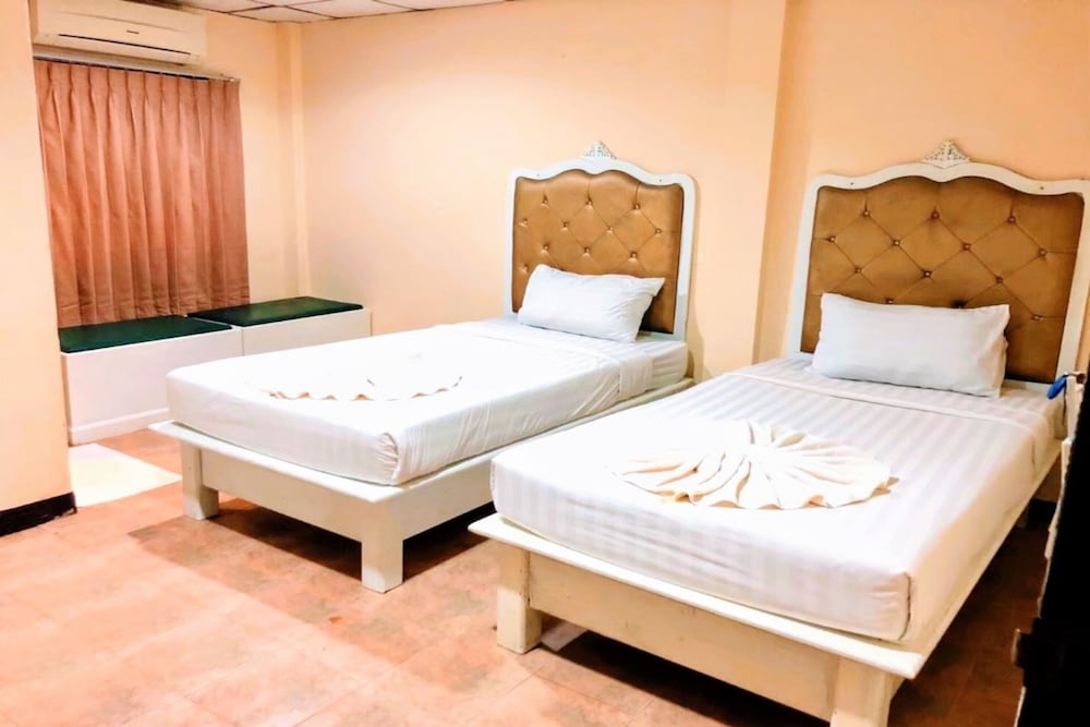 Фото Golden Bee PhiPhi 