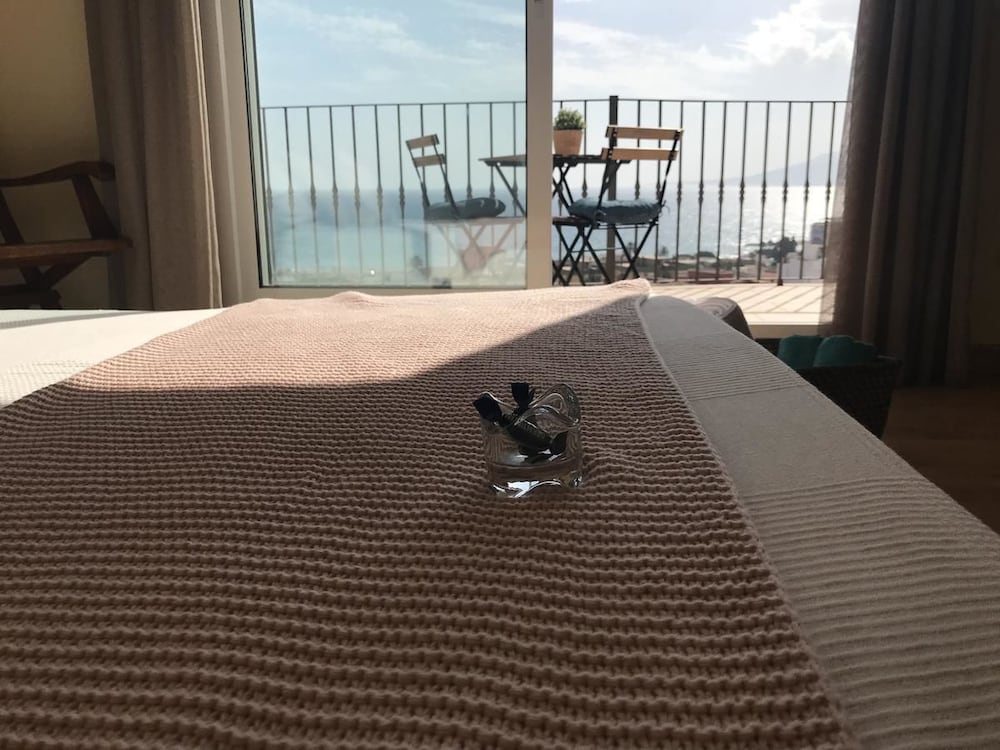 Фото Rooms in Seafront Villa