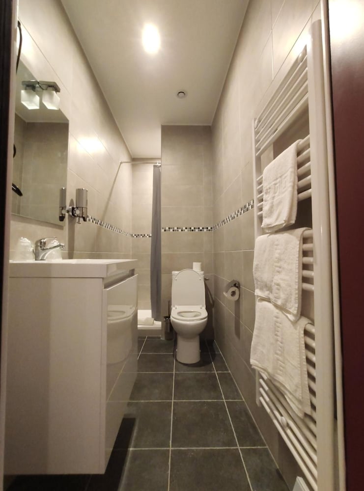 Фото Hôtel Le Dormeux