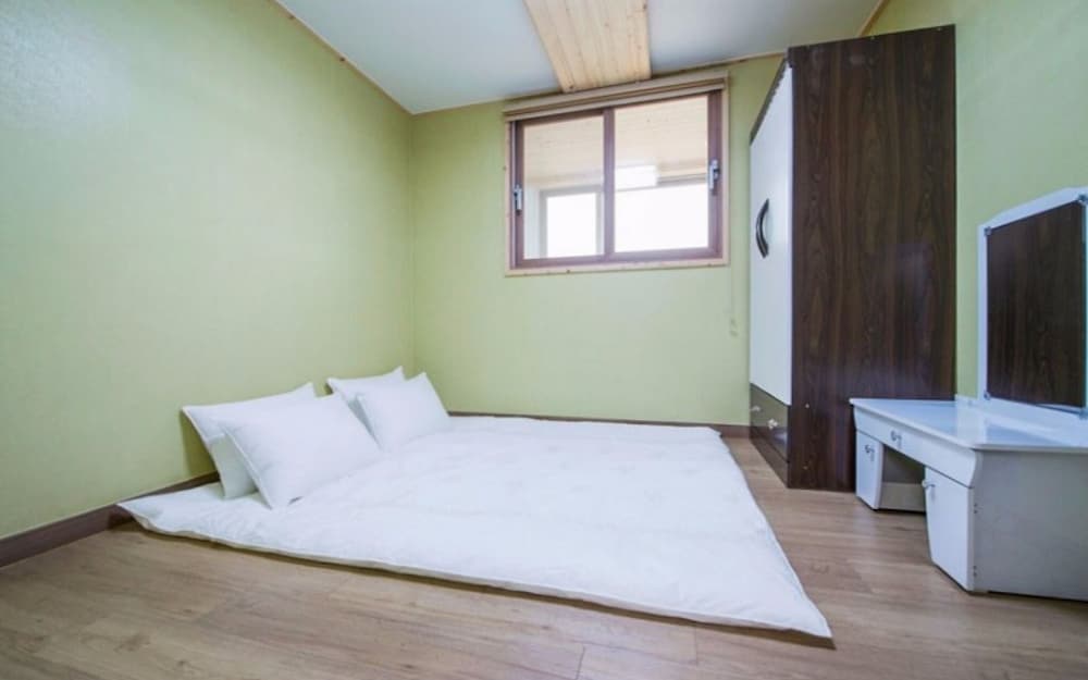 Фото Yeosu The Sea of Counting Stars Pension