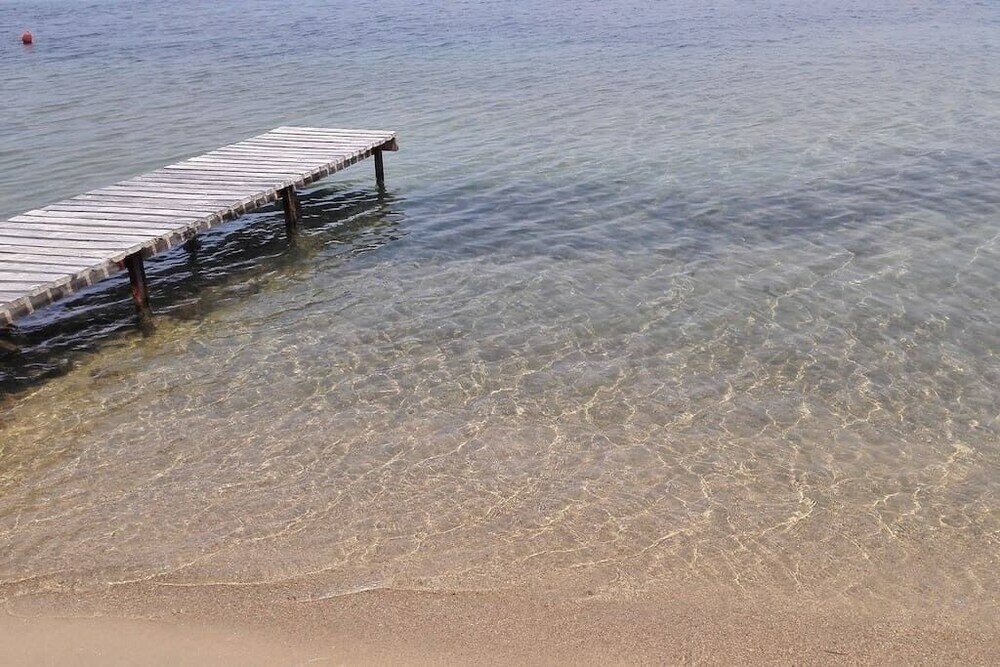 Фото Beachfront house with amazing sea view