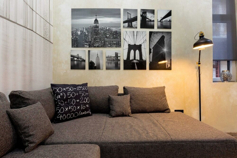 Фото Bright Warwick Chambers Apartment