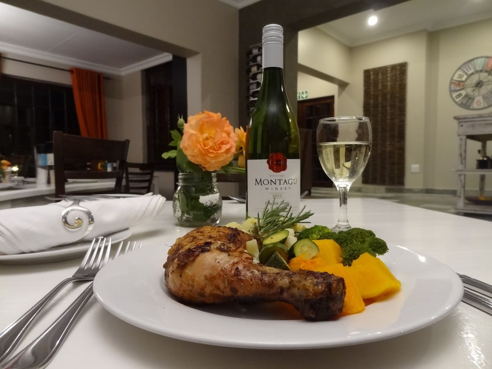 Фото Ruth Avenue Guest House