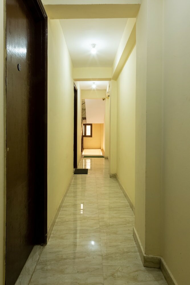 Фото Eat Sleep Wander Studio Apartments