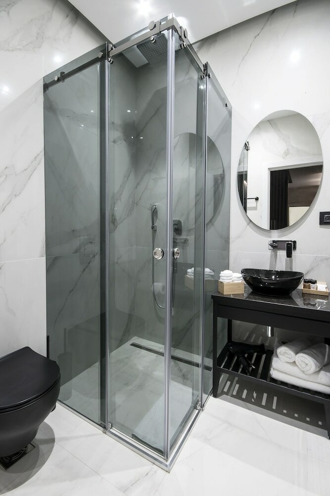 Фото The Location 