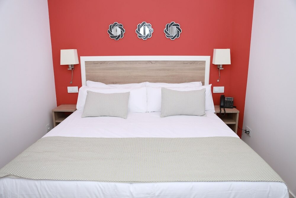 Фото New Point Madrid Opera