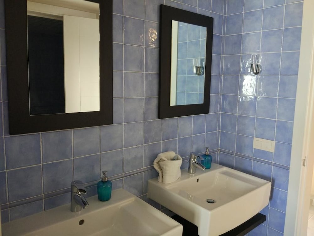 Фото Playa macenas - Near Playa Macenas