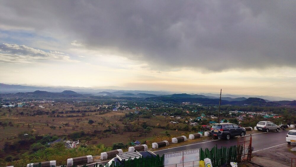 Фото Hotel Nirbana Heights