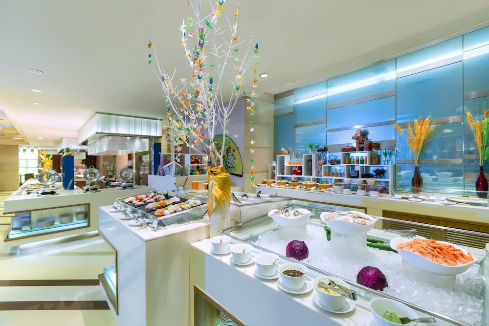 Фото Sheraton Chengdu Lido Hotel