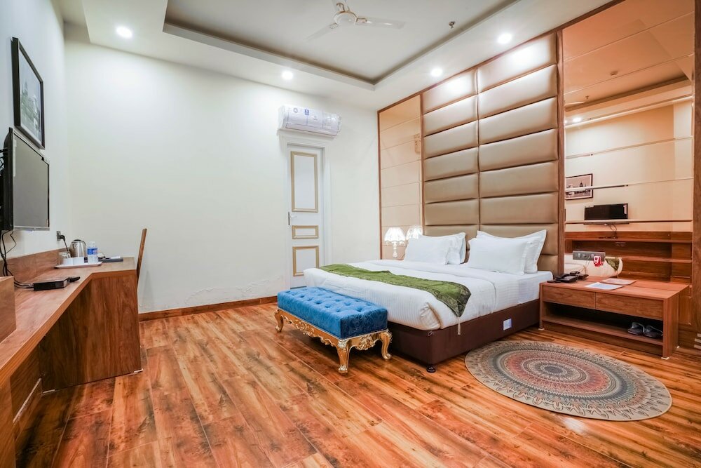 Фото All Heavens Gold