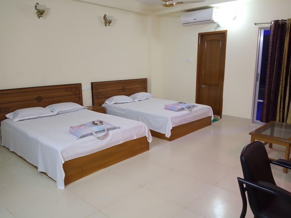 Фото Hill Crown Hotel & Resort