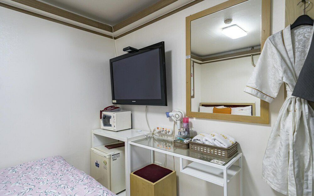 Фото Yeonsinnae Red